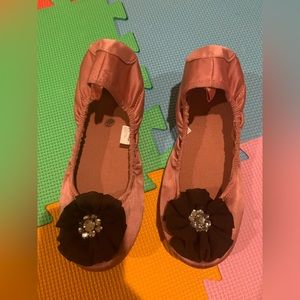 GAP Satin flower and gems Flats Girls 4 NWOT